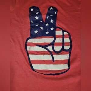 Patriotic Peace Sign Tee Shirt NWOT Size Medium ❤️